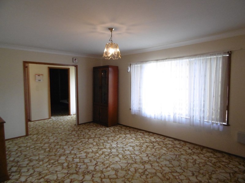 15 Holcombe Avenue, Narara NSW 2250