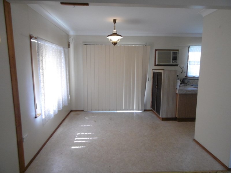 15 Holcombe Avenue, Narara NSW 2250