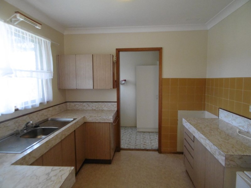 15 Holcombe Avenue, Narara NSW 2250