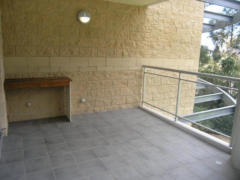 111/80 John Whiteway Drive, Gosford NSW 2250