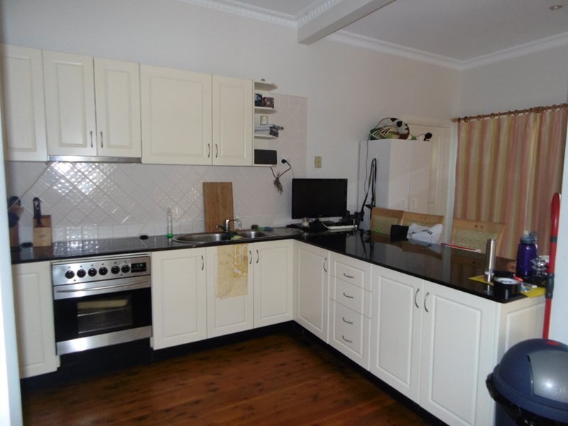 404 MANN Street, Gosford NSW 2250