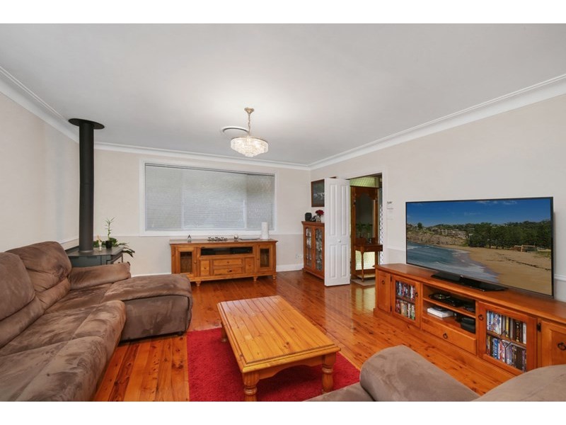 28 Georgia Avenue, Wyoming NSW 2250