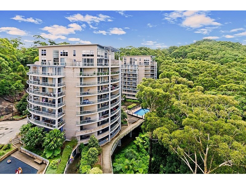 434/80 John Whiteway Drive, Gosford NSW 2250