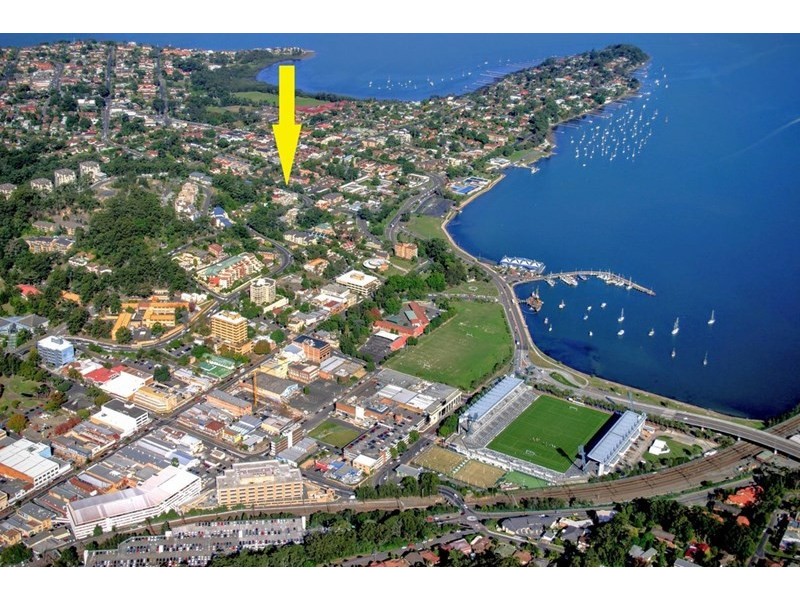 4/166 Albany Street, Point Frederick NSW 2250