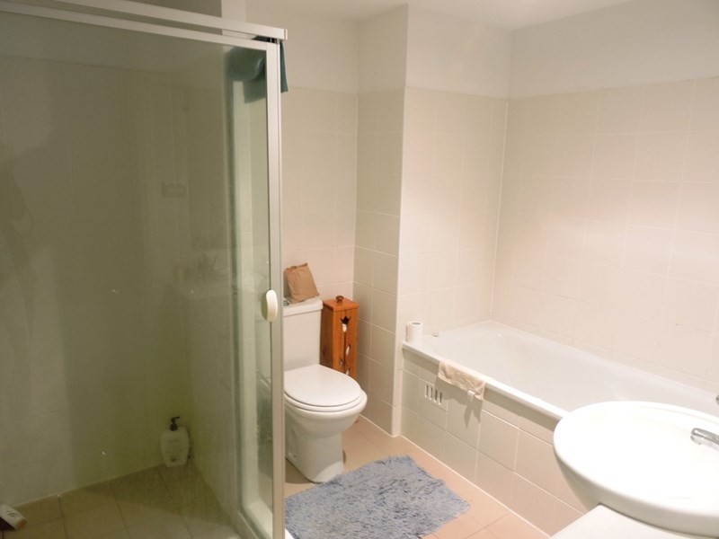 321/80 John Whiteway Drive, Gosford NSW 2250