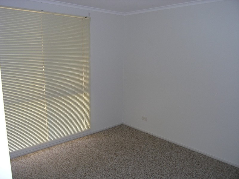 51 Beaumont Avenue, Wyoming NSW 2250