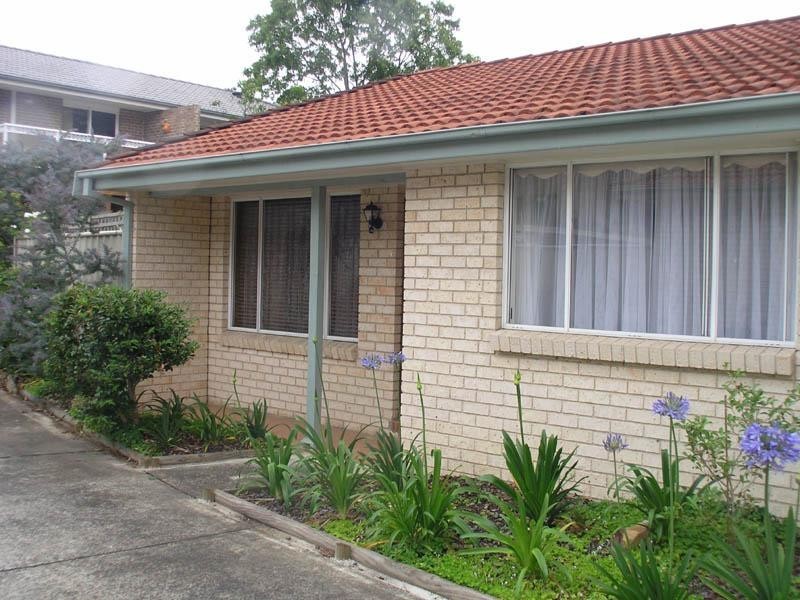 1/205A Albany Street, Point Frederick NSW 2250