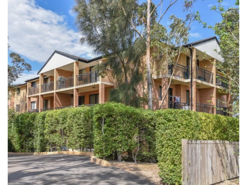 13/19-21 central coast Highway, Gosford NSW 2250