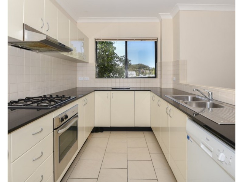 13/19-21 central coast Highway, Gosford NSW 2250