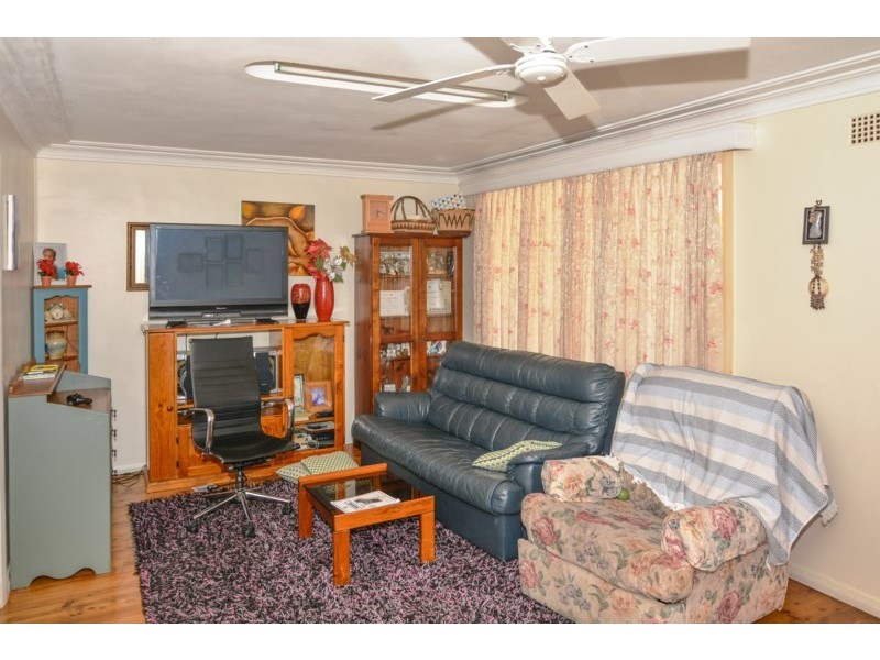 4 Sinclair Street, Gosford NSW 2250