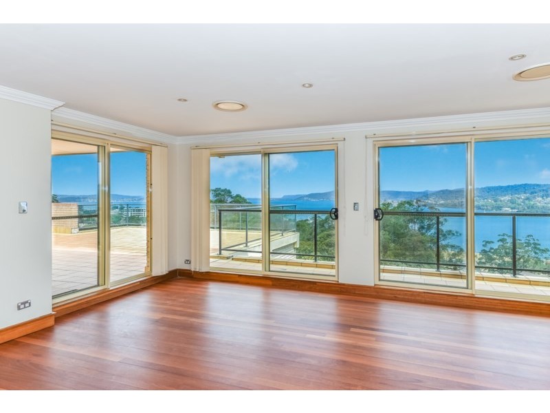 30/92-94 John Whiteway Drive, Gosford NSW 2250