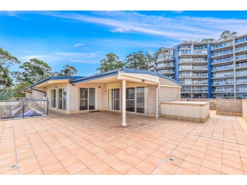 30/92-94 John Whiteway Drive, Gosford NSW 2250