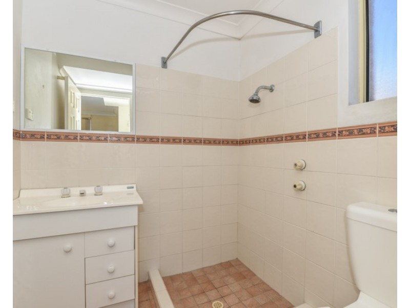 3/90 Faunce Street West, Gosford NSW 2250