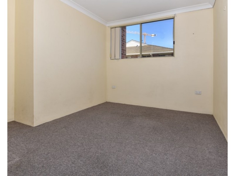 3/90 Faunce Street West, Gosford NSW 2250