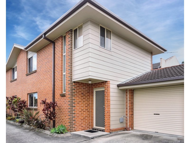 2/44 Wattle Street, East Gosford NSW 2250