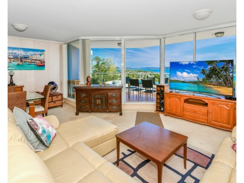 403/97-99 John Whiteway Drive, Gosford NSW 2250