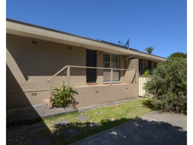 1/9 Lushington Street, East Gosford NSW 2250