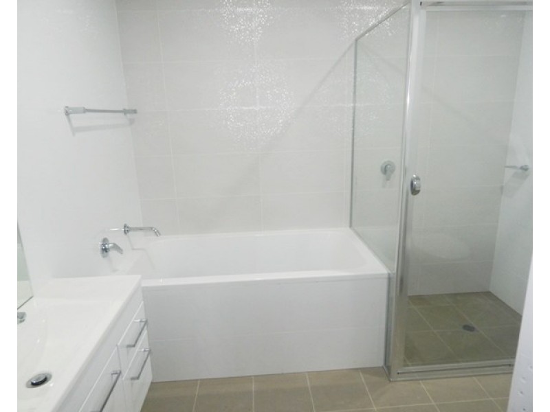 28/10-12 Batley Street, Gosford NSW 2250