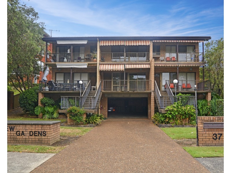 2/37 Masons Parade, Point Frederick NSW 2250