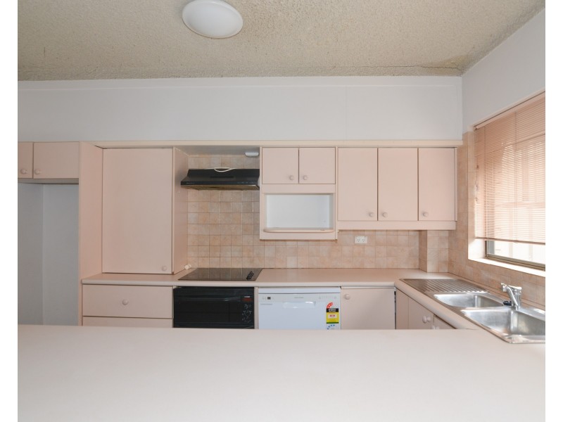 2/37 Masons Parade, Point Frederick NSW 2250