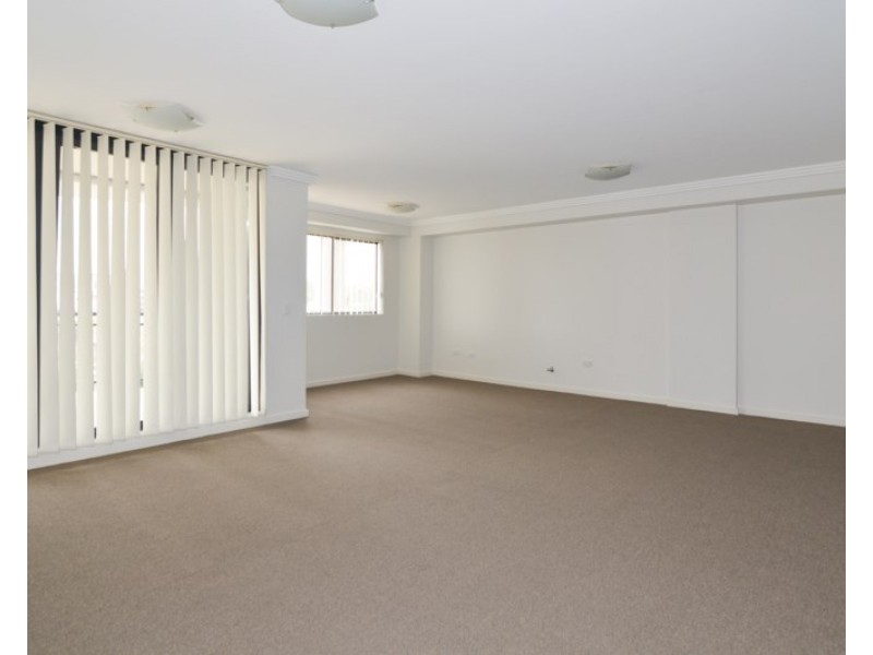 17/24-26 Watt Street, Gosford NSW 2250