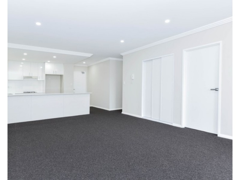 15/71 Faunce Street West, Gosford NSW 2250