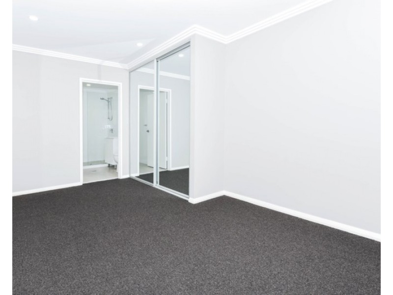 15/71 Faunce Street West, Gosford NSW 2250