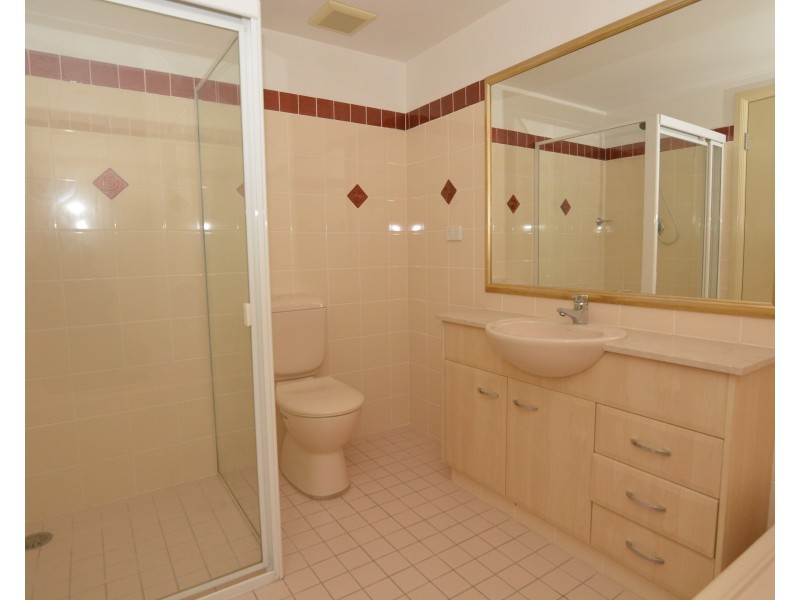 605/97-99 John Whiteway Drive, Gosford NSW 2250