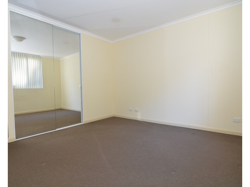 605/97-99 John Whiteway Drive, Gosford NSW 2250