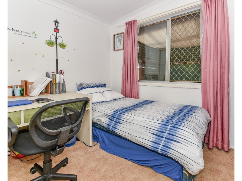 6 Dalton Street, Wyoming NSW 2250