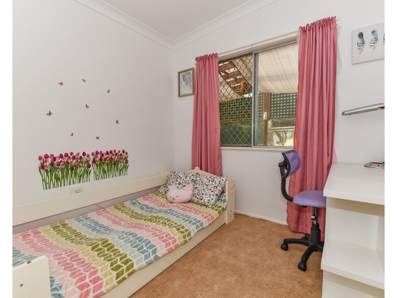 6 Dalton Street, Wyoming NSW 2250