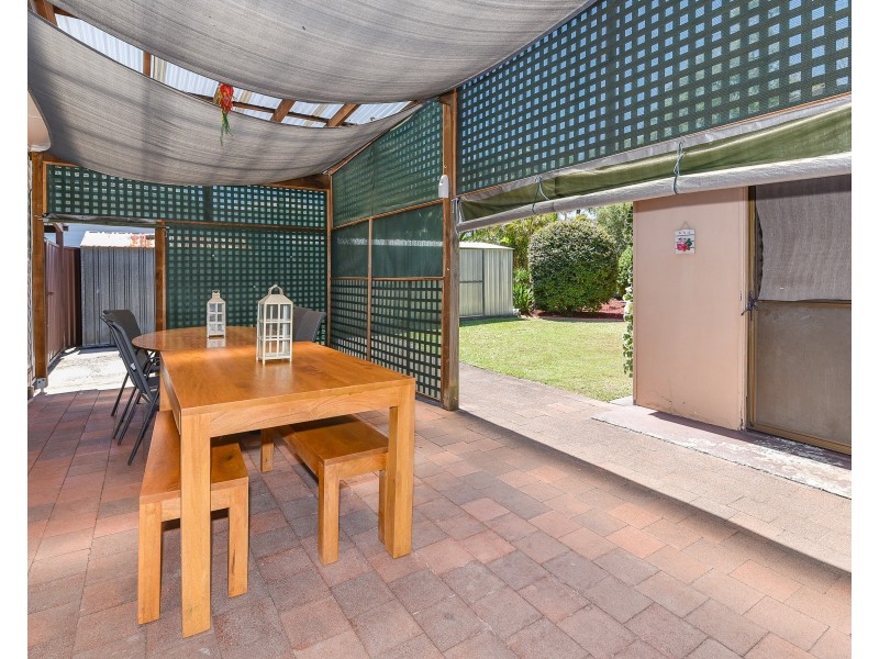 6 Dalton Street, Wyoming NSW 2250