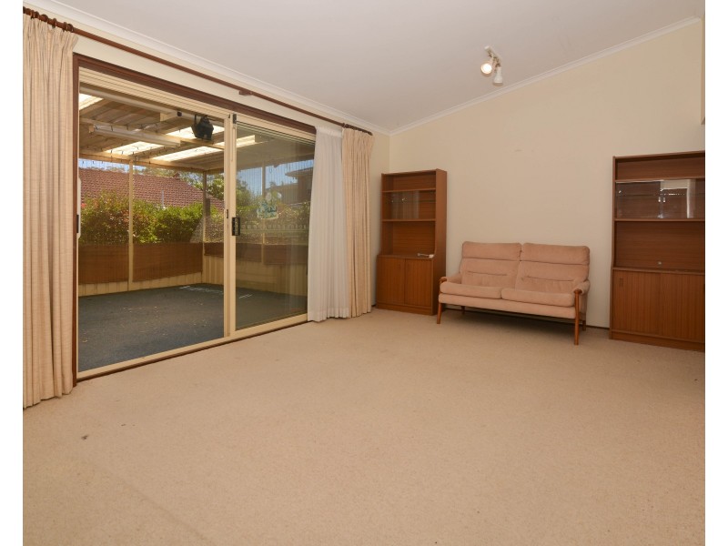 21 Willowin Close, Green Point NSW 2251