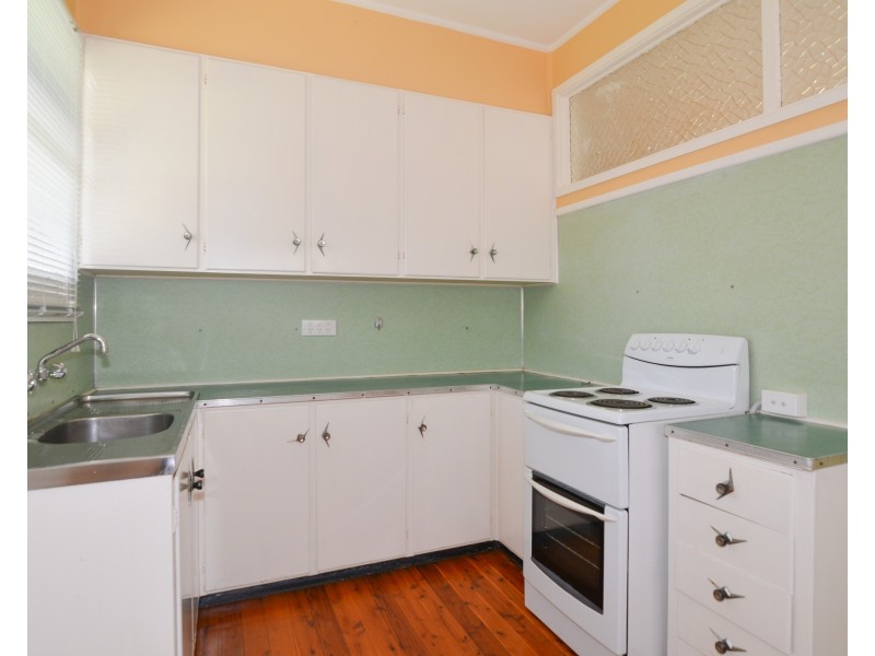 2 Adelaide Street, East Gosford NSW 2250