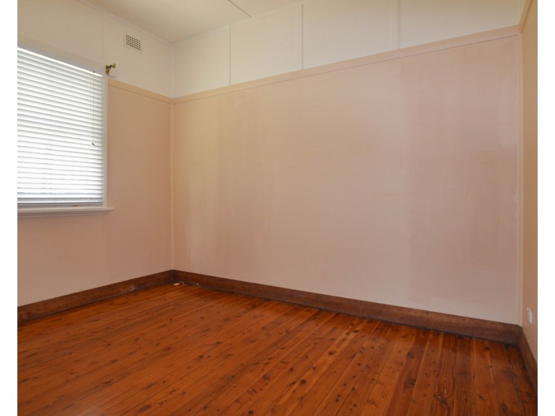 14 Bent Street, Gosford NSW 2250