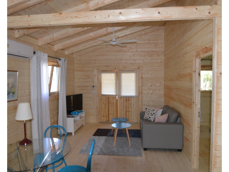 8A Sinclair Street, Gosford NSW 2250