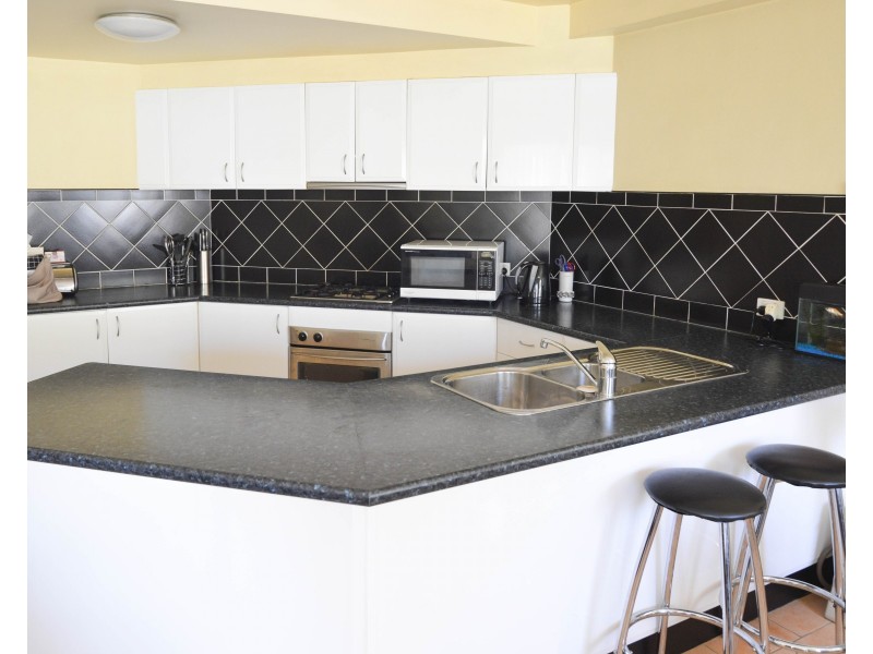 1/12-14 Hills Street, Gosford NSW 2250