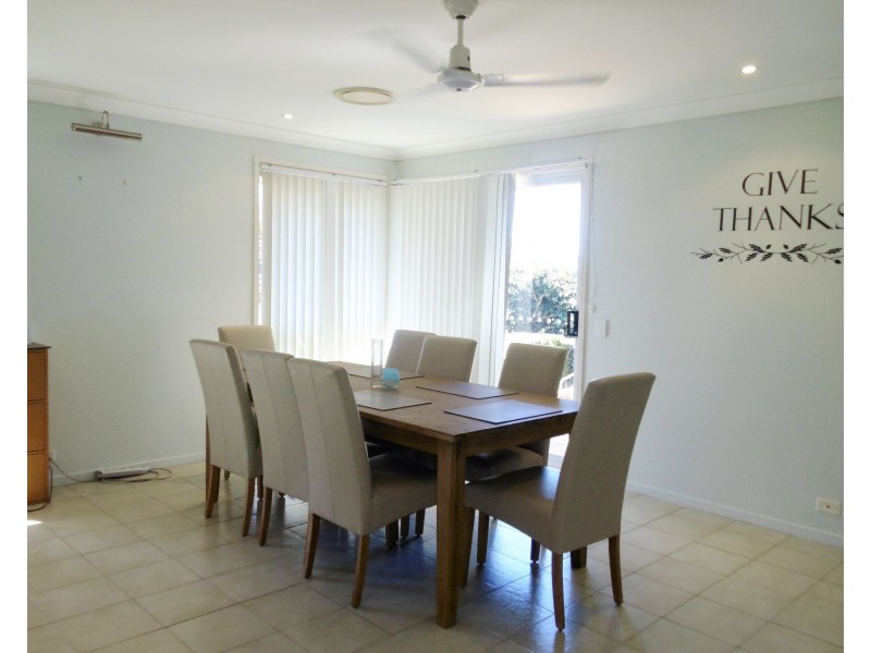 4 Yanderra Crescent, Narara NSW 2250