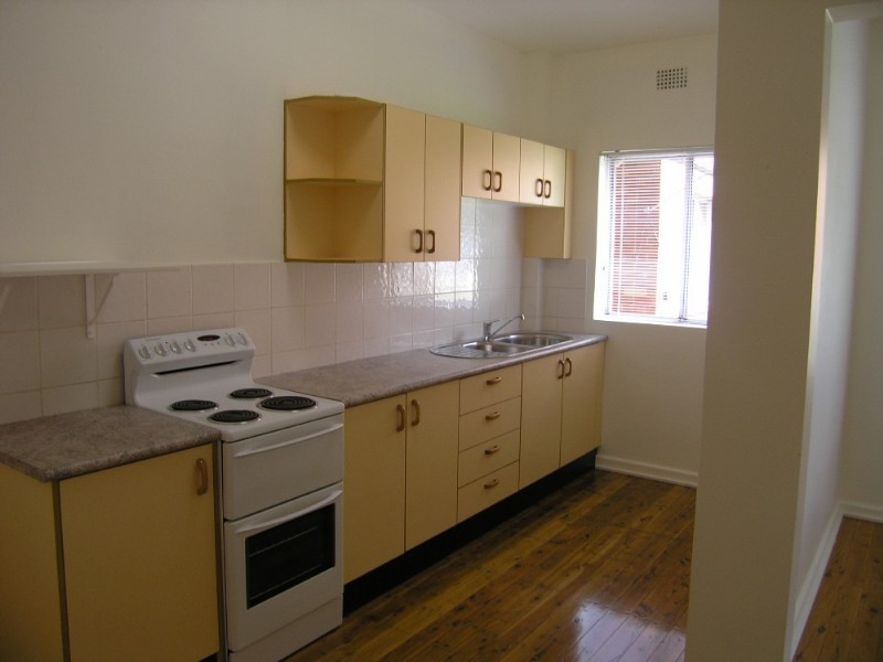 2/27 Masons Parade, Point Frederick NSW 2250