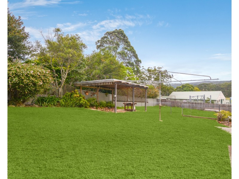 12 Campbell Street, North Gosford NSW 2250