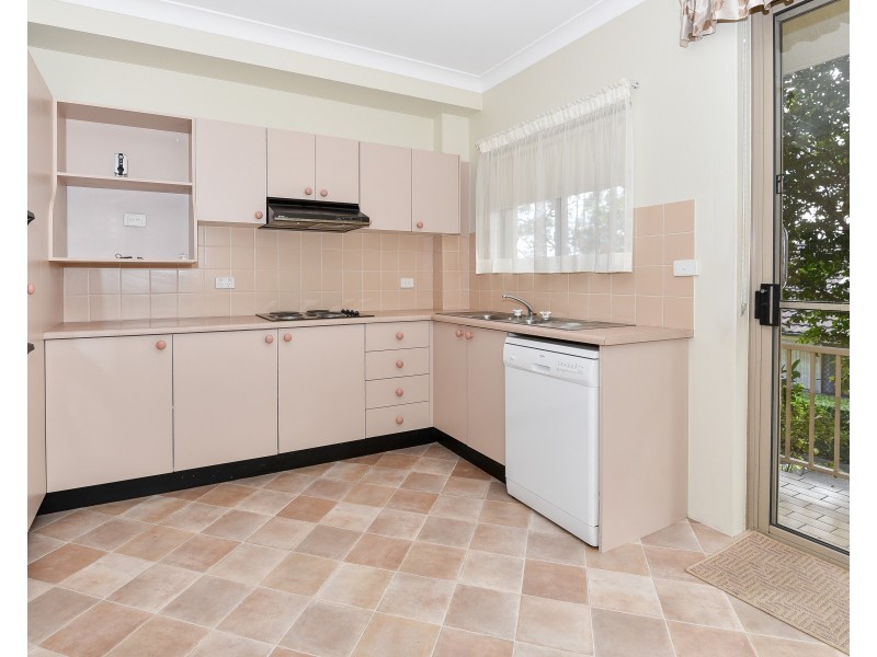 17/12-20 Kinarra Avenue, Wyoming NSW 2250