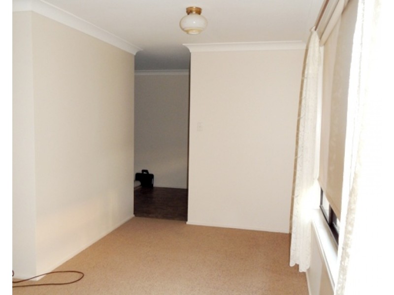 7 Elkhorn Close, Wyoming NSW 2250