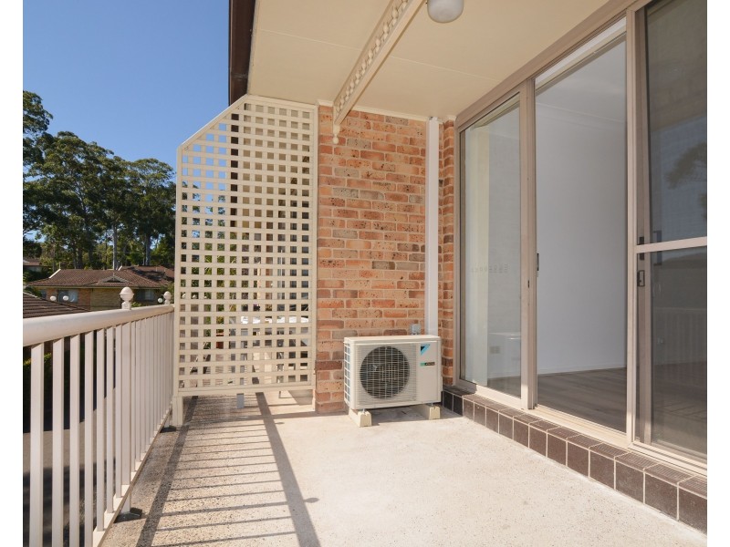 14/12-20 Kinarra Avenue, Wyoming NSW 2250
