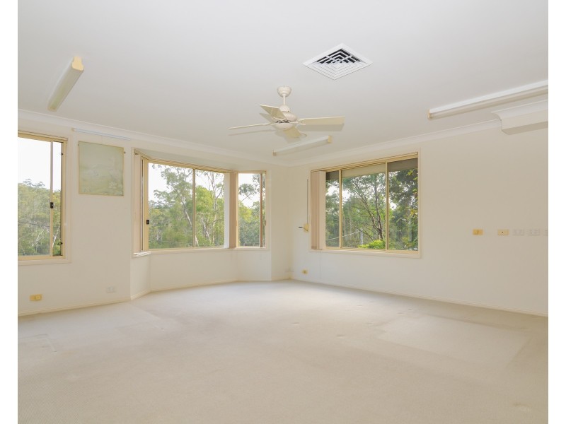 88 Chamberlain Road, Wyoming NSW 2250