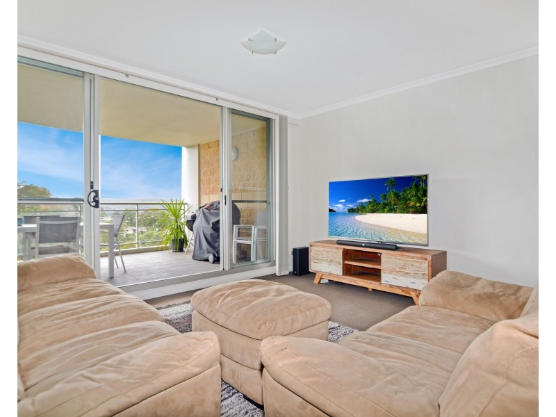 154/80 John Whiteway Drive, Gosford NSW 2250
