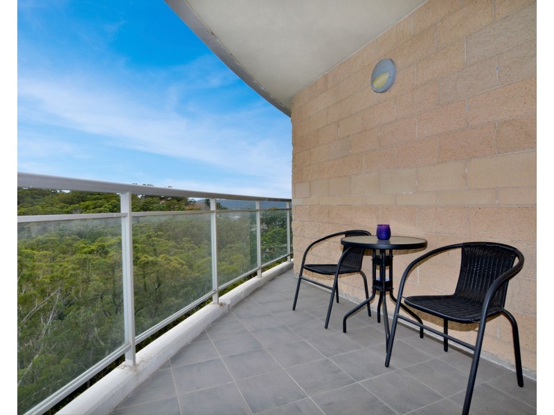 154/80 John Whiteway Drive, Gosford NSW 2250