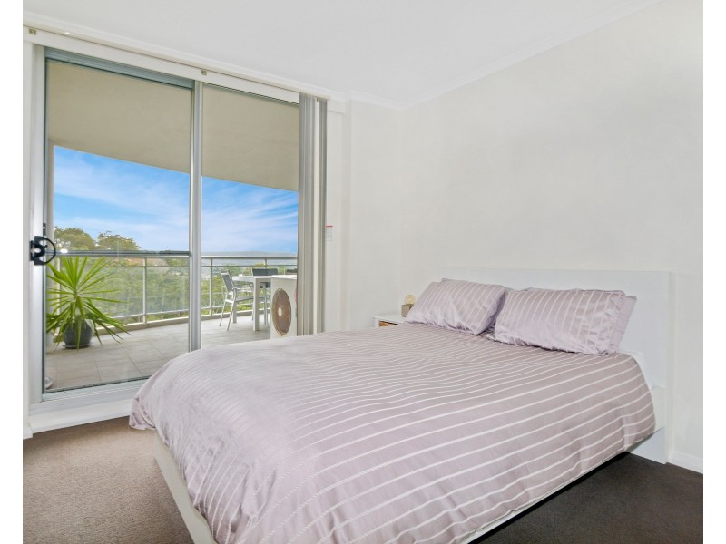 154/80 John Whiteway Drive, Gosford NSW 2250