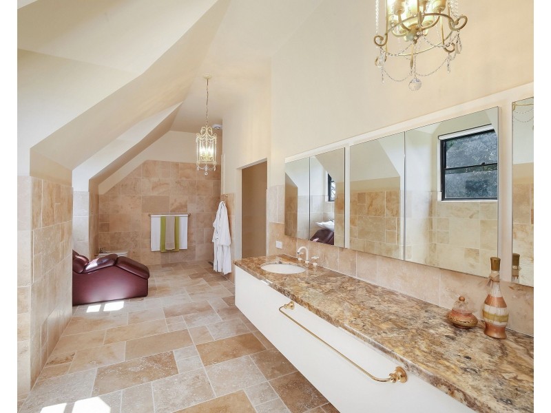 7 Samara Close, Fountaindale NSW 2258