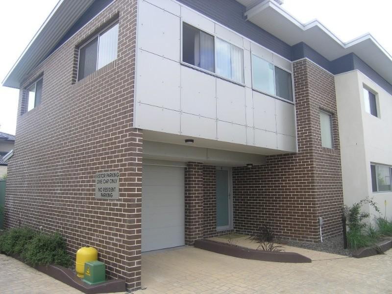 6/8 Akora Street, Wyoming NSW 2250