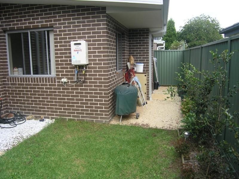 6/8 Akora Street, Wyoming NSW 2250